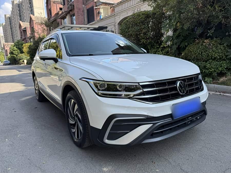 Volkswagen Tiguan L 2023, фото 3