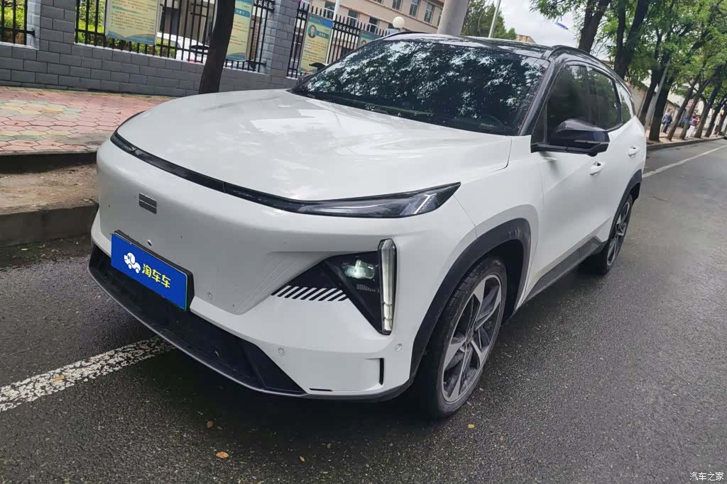 Geely Galaxy L7, 2024 1