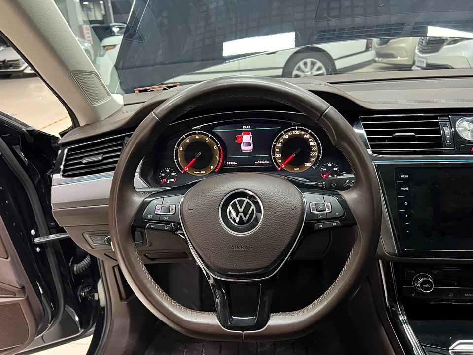 Volkswagen Huiang