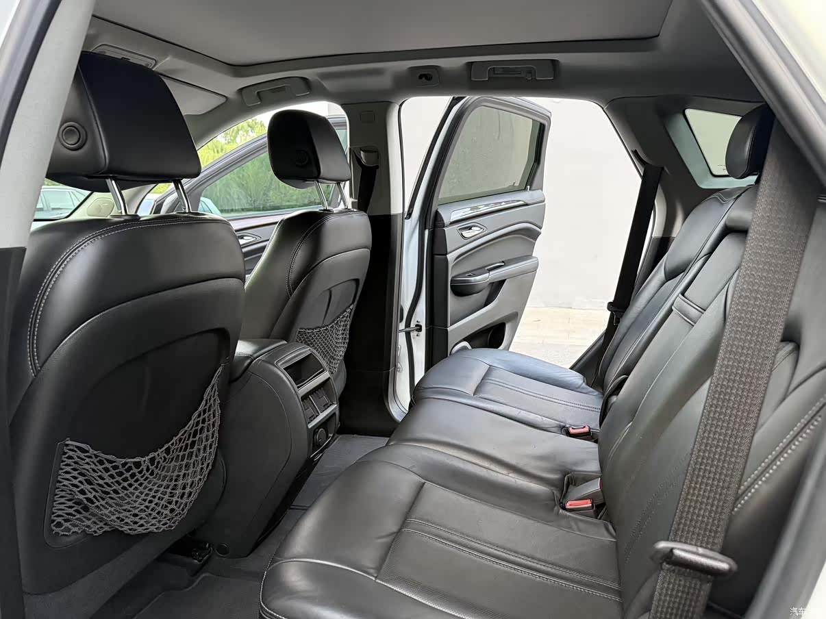 Cadillac SRX, 2014 8