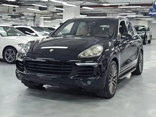 Porsche Cayenne 2015 — купить из Китая под заказ