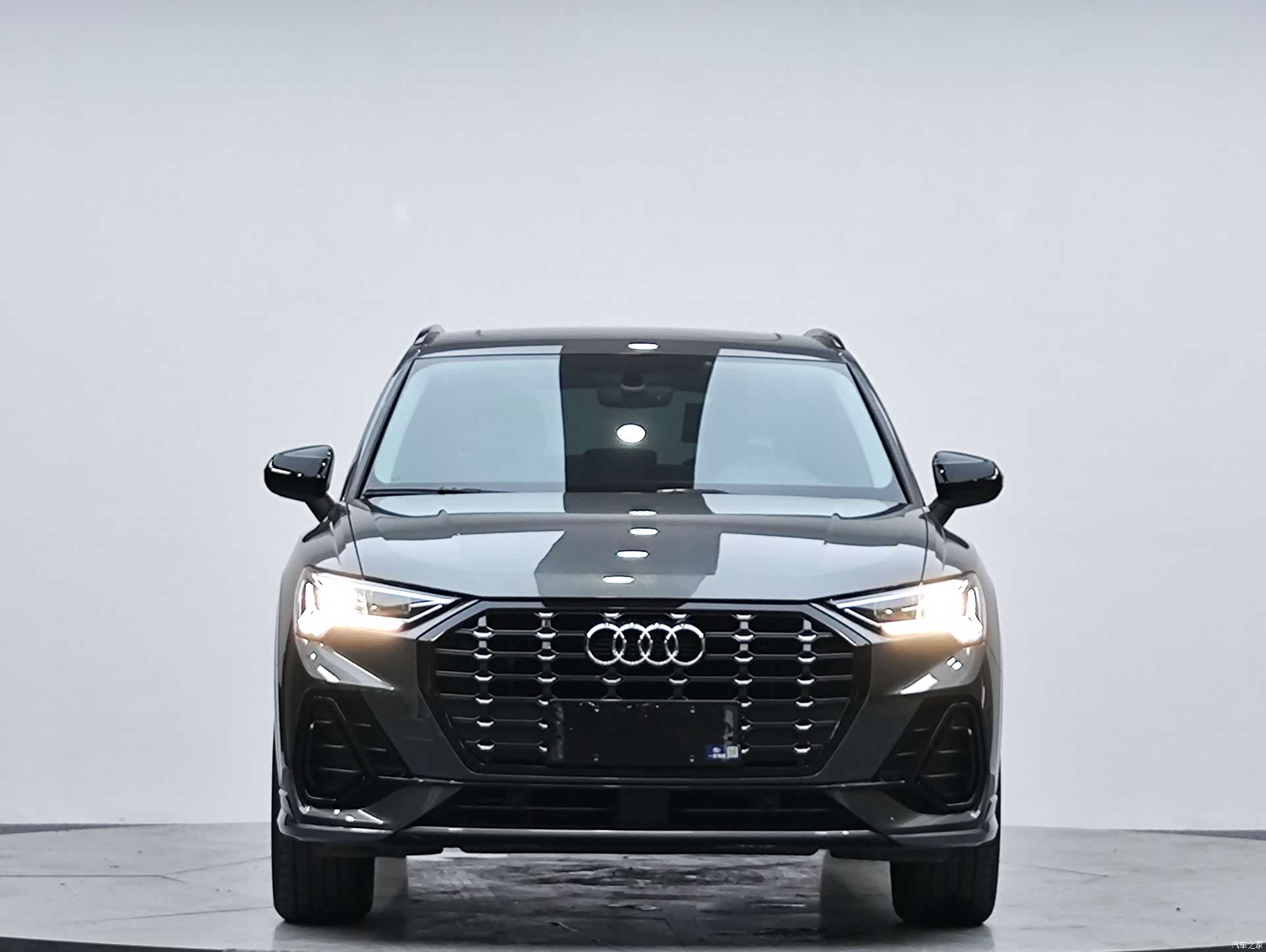 Audi Q3, 2022 3