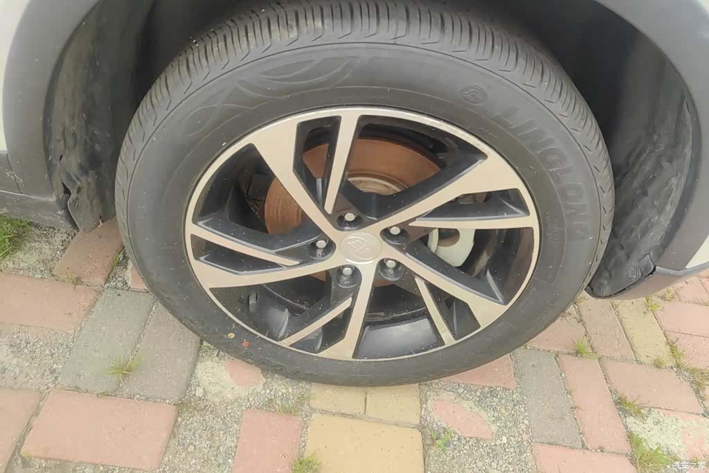 Bestune X40, 2019 6