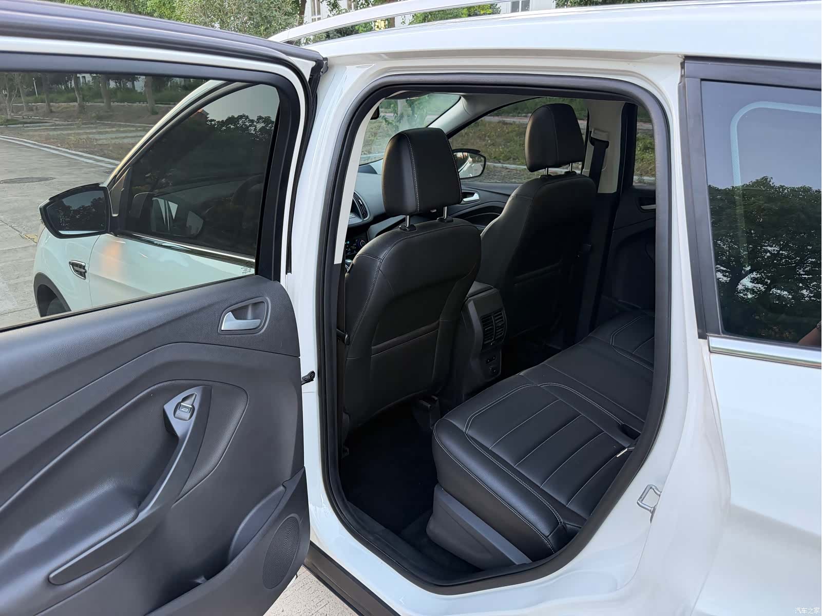 Ford Kuga, 2020 все фото