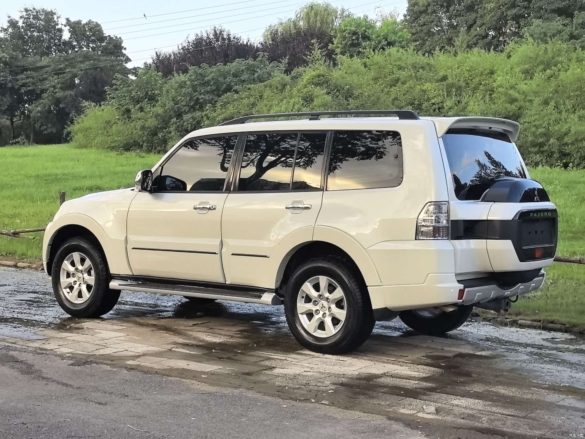 Mitsubishi Pajero, 2025 3