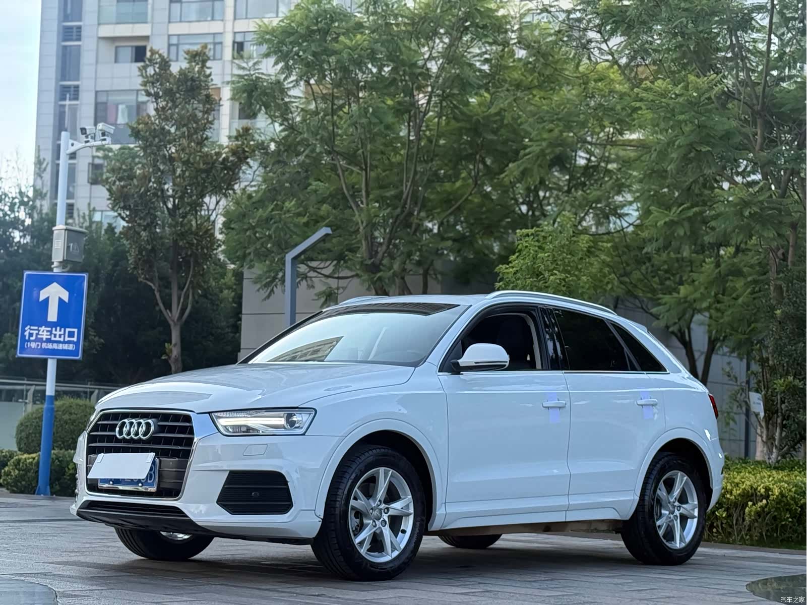 Audi Q3, 2017 1