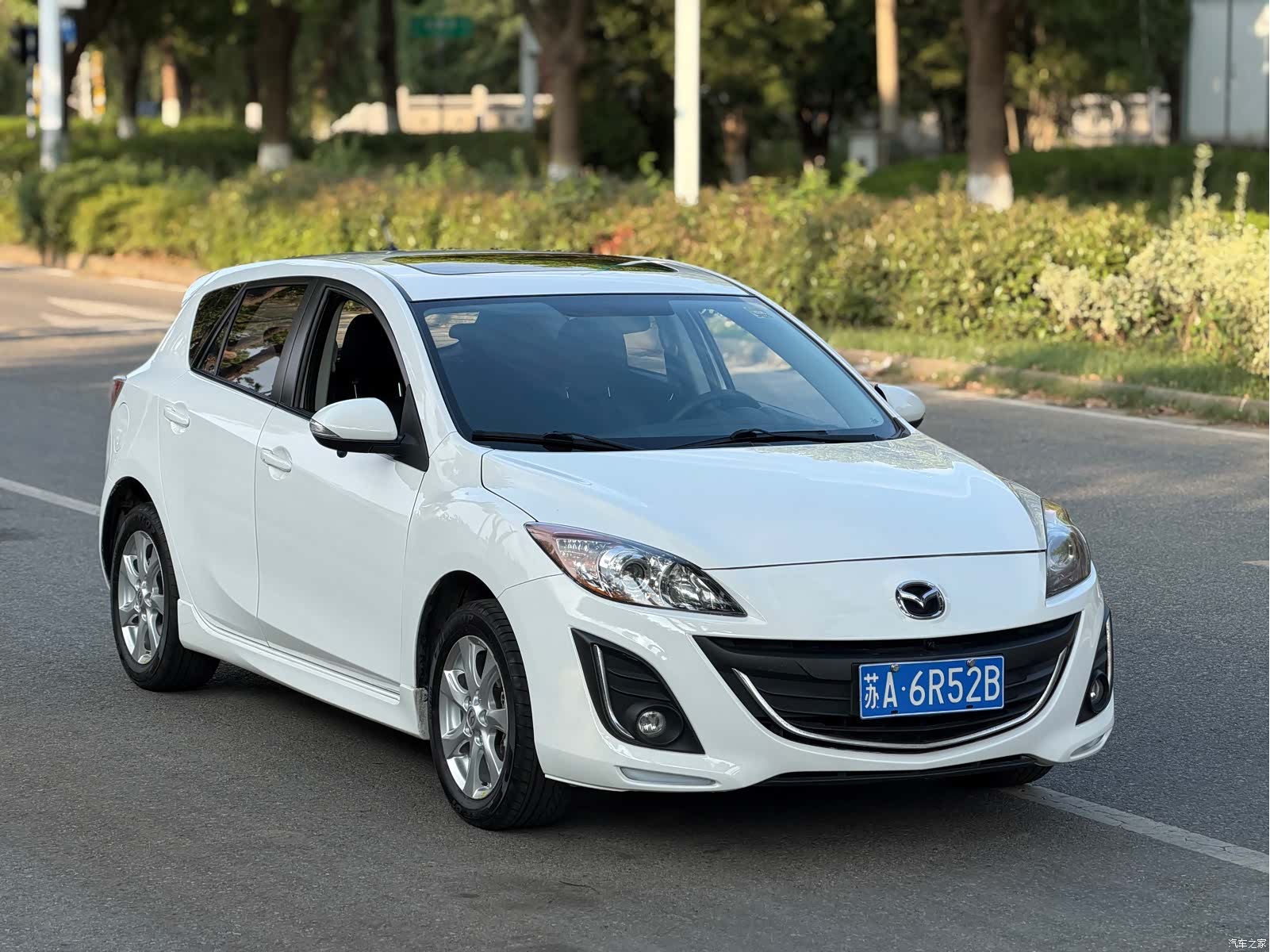 Mazda 3, 2015 8