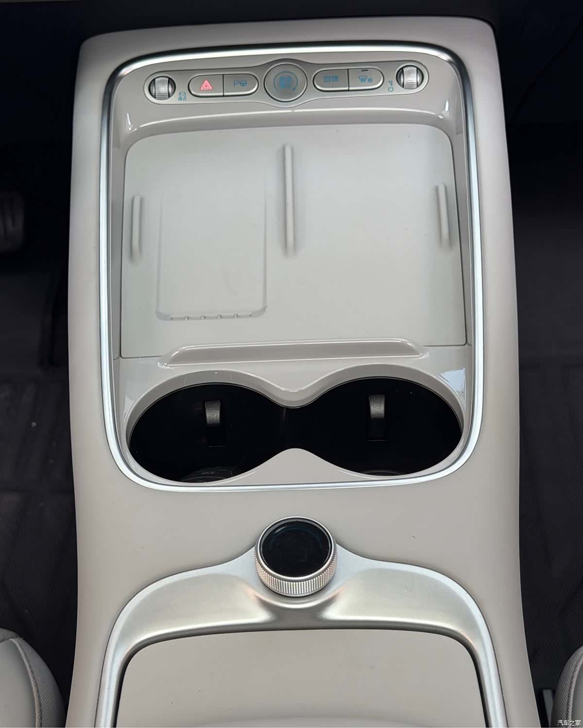 BYD HiAce, 2025 12