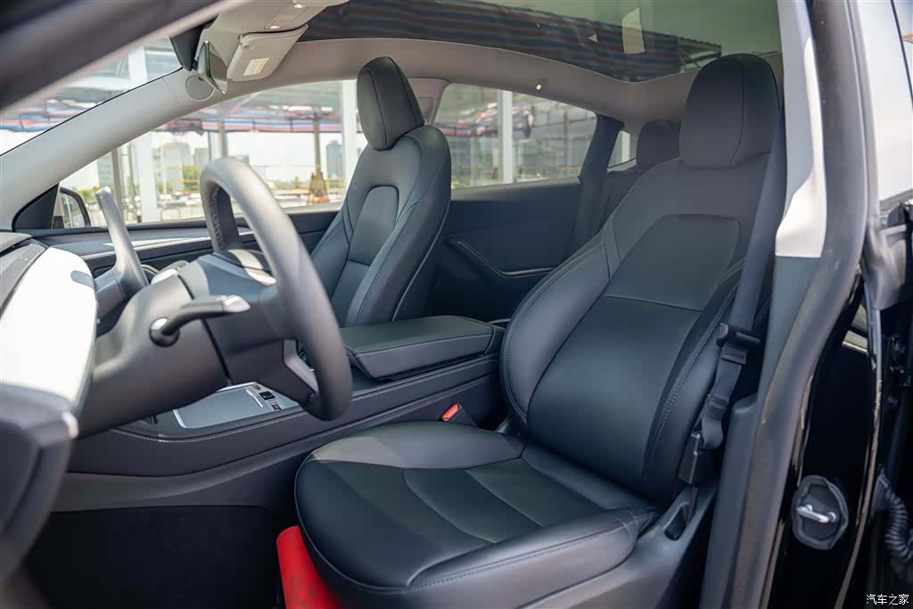 Tesla Model Y, 2024 11