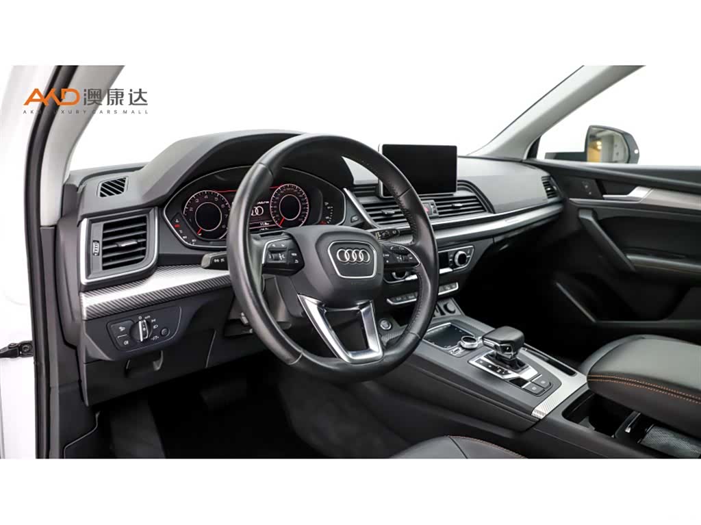 Audi Q5L, 2019 6