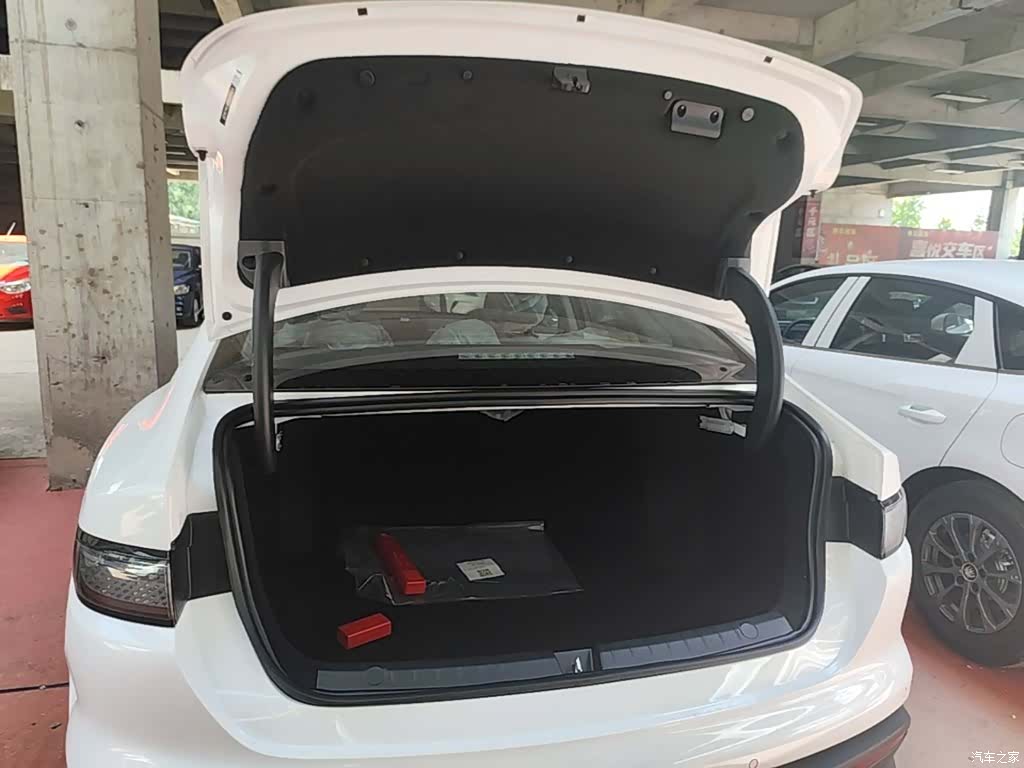 BYD Seal, 2026 19