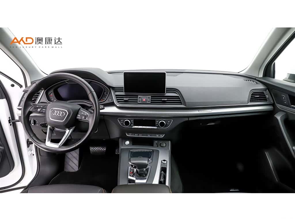 Audi Q5L, 2019 все фото
