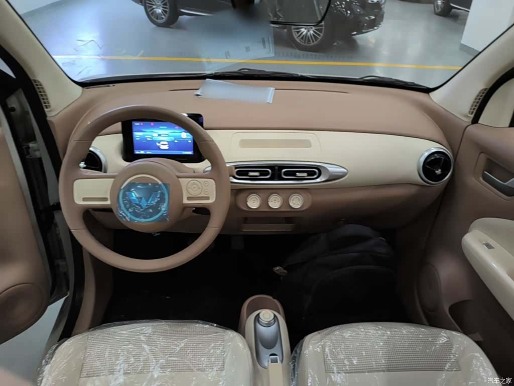 Wuling MINIEV, 2026 10