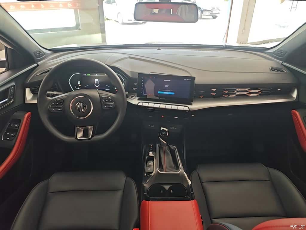 MG MG5, 2024 10