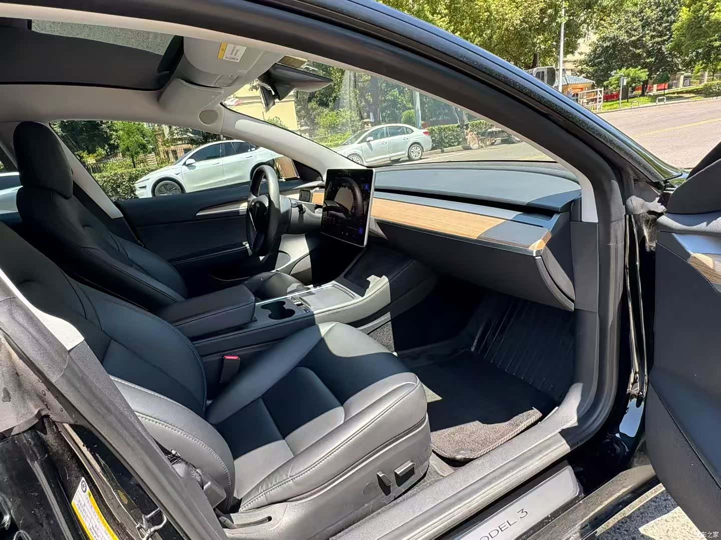 Tesla Model 3, 2023 7