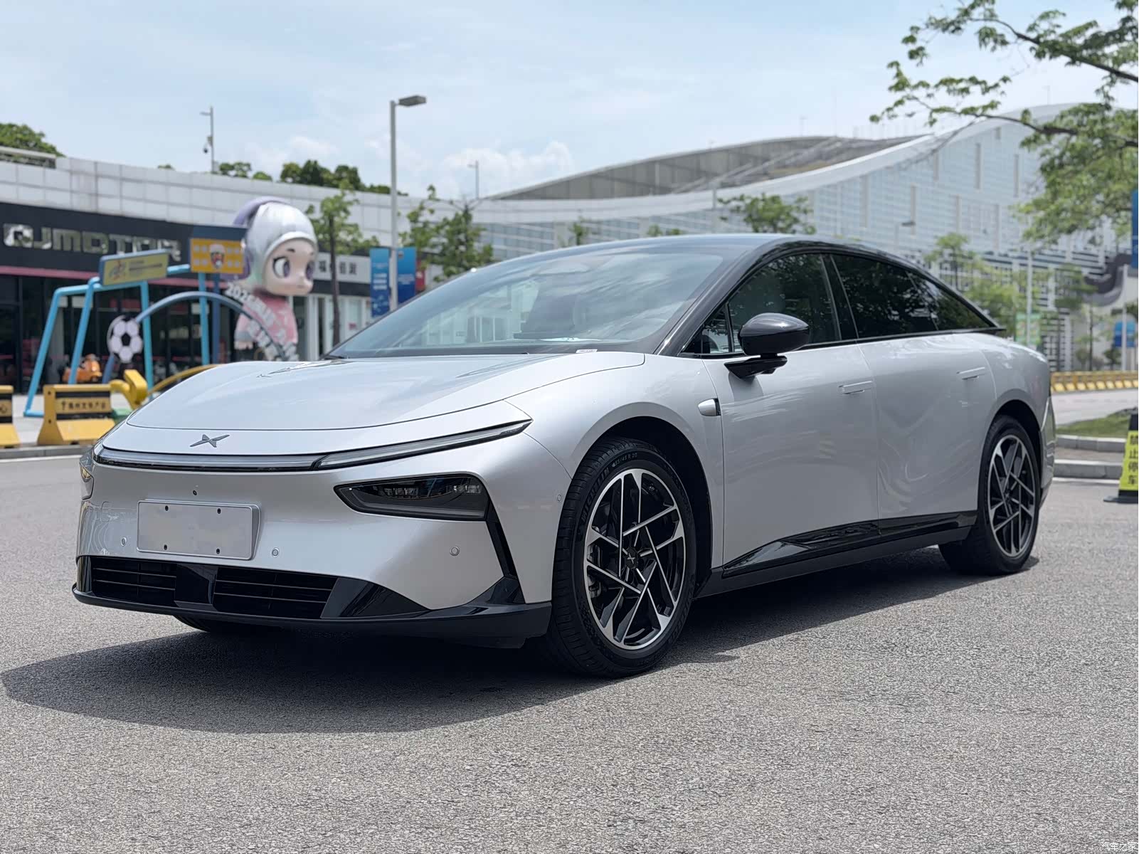 Xpeng P7, 2025 1