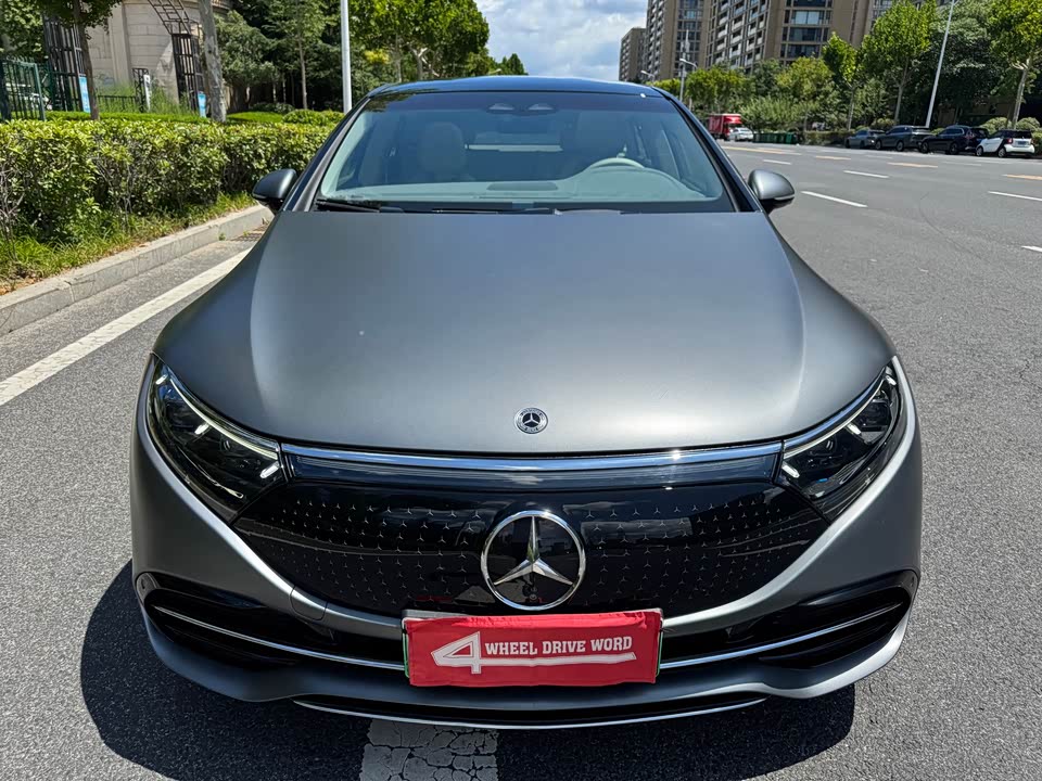 Mercedes-Benz EQS Mercedes-Benz EQS