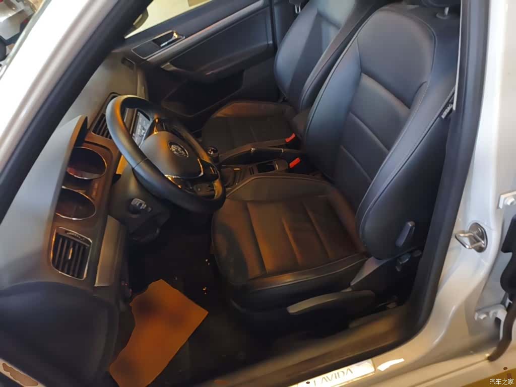 Volkswagen Lavida, 2016 15
