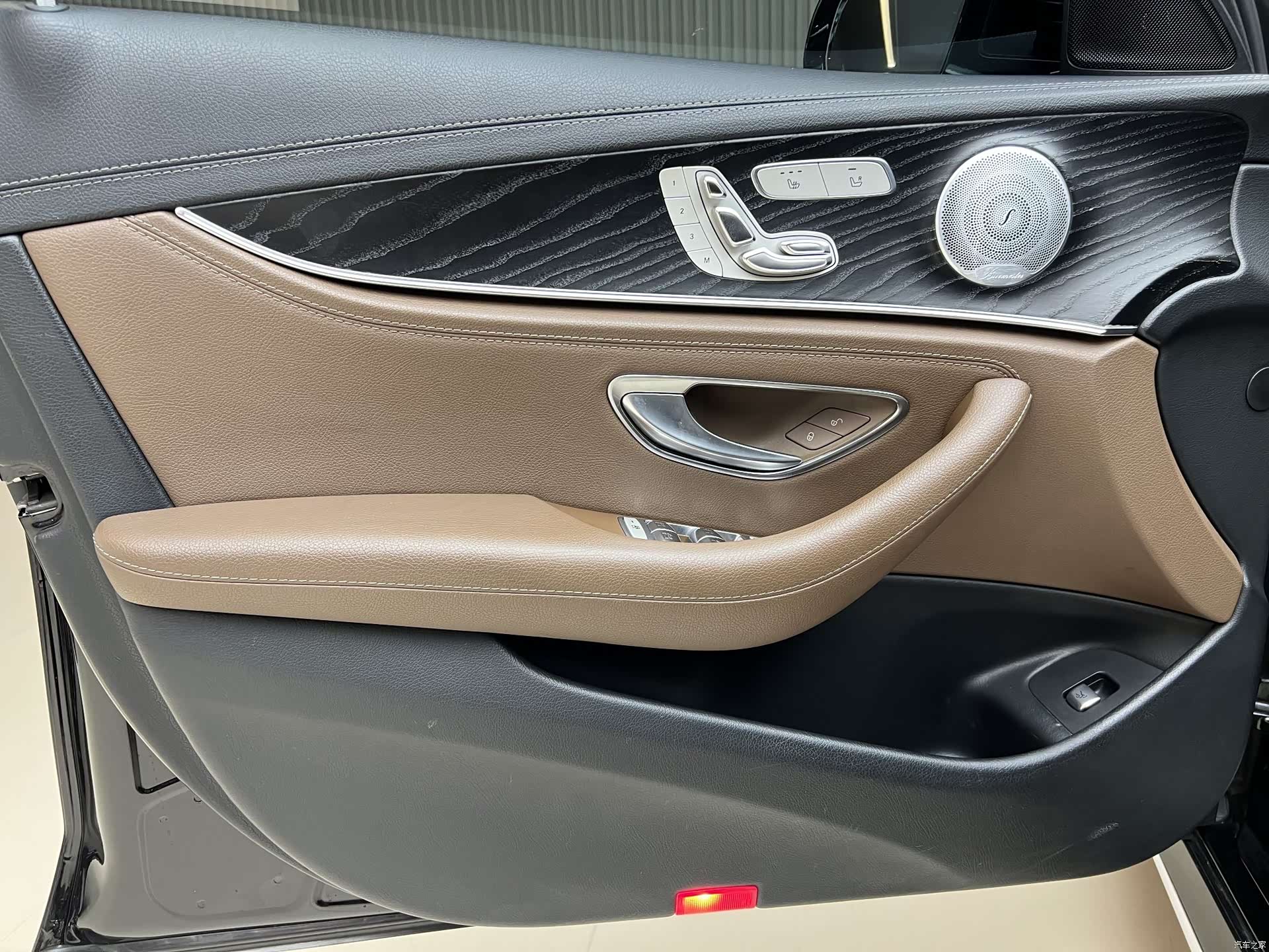 Mercedes-Benz E-Class, 2019 7