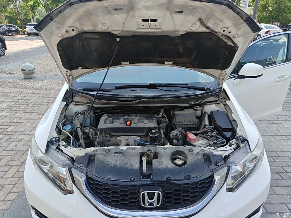 Honda Civic, 2015 12