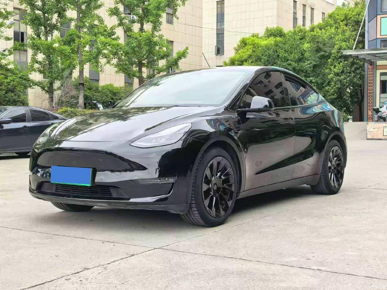 Tesla Model Y, 2021 1