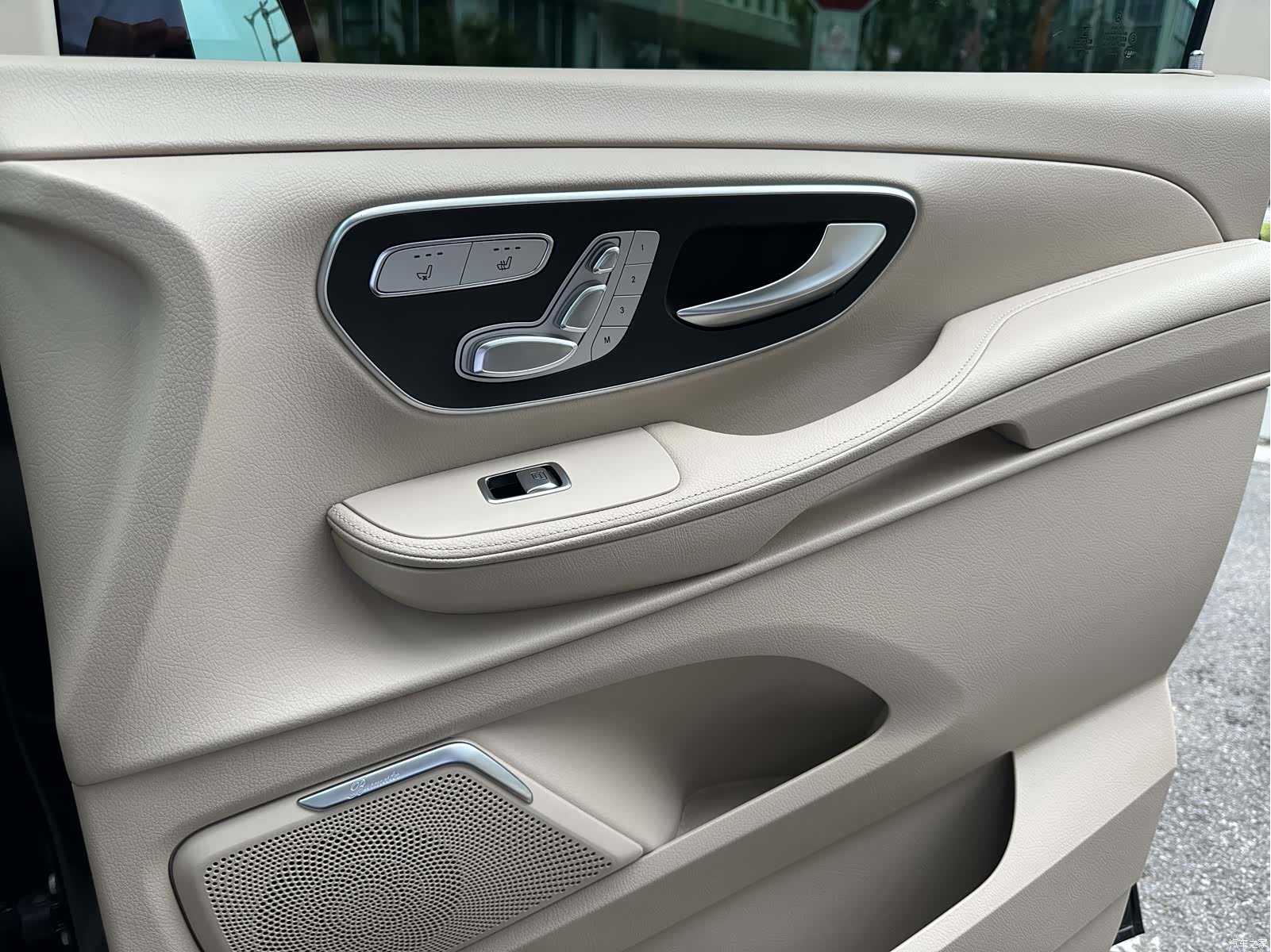 Mercedes-Benz V-Class, 2020 20