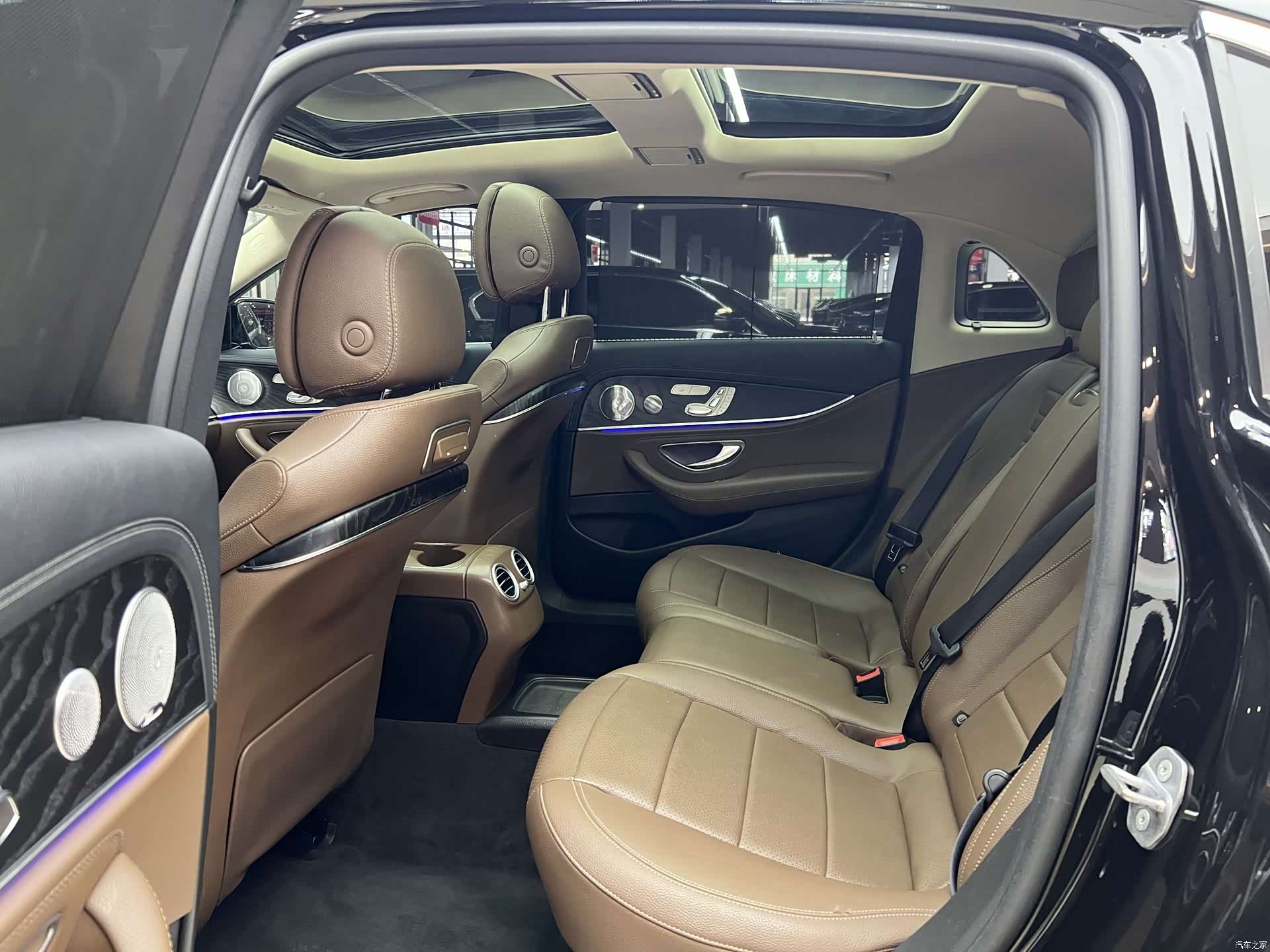 Mercedes-Benz E-Class, 2019 11