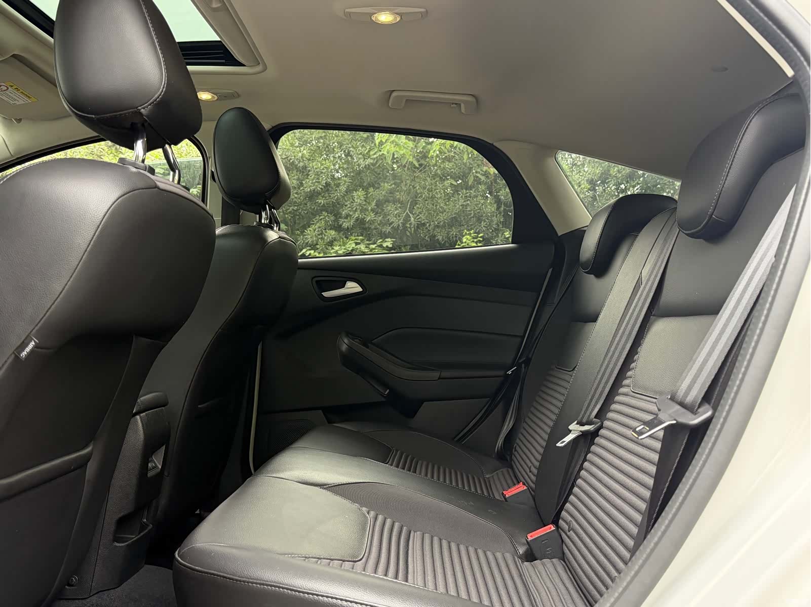 Ford Focus, 2019 15