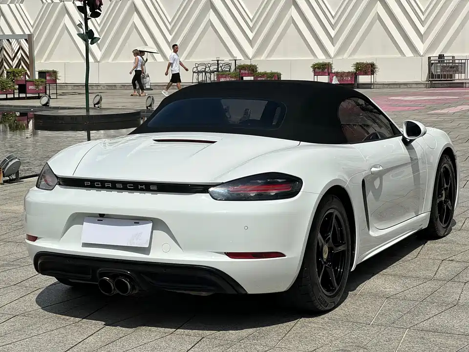 Porsche 718