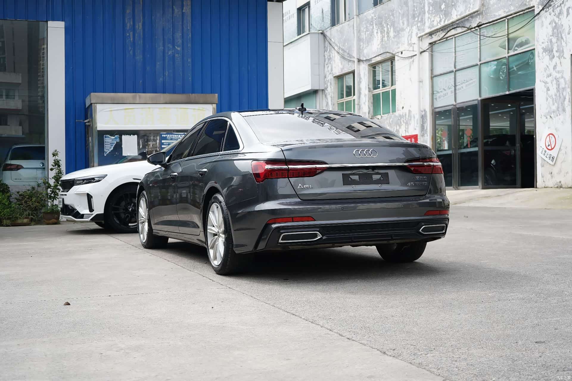 Audi A6L, 2021 4