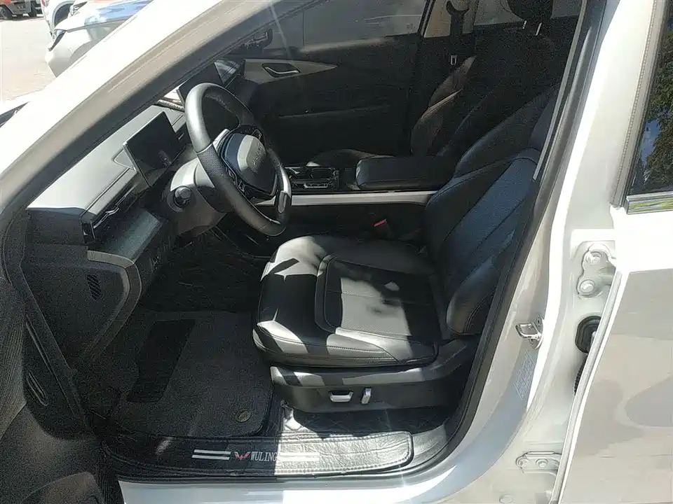 Wuling Wuling Starlight