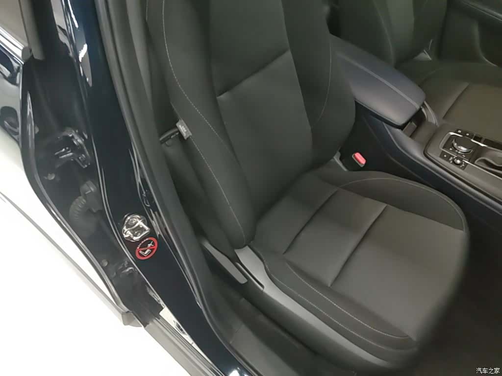 Mazda CX-30, 2021 25