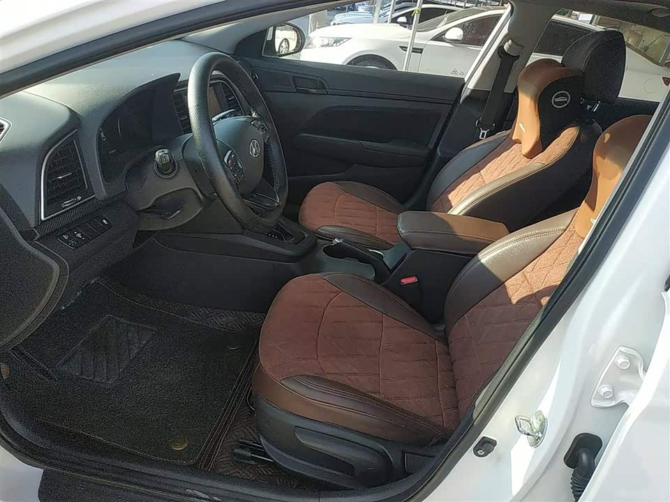 Hyundai Lead