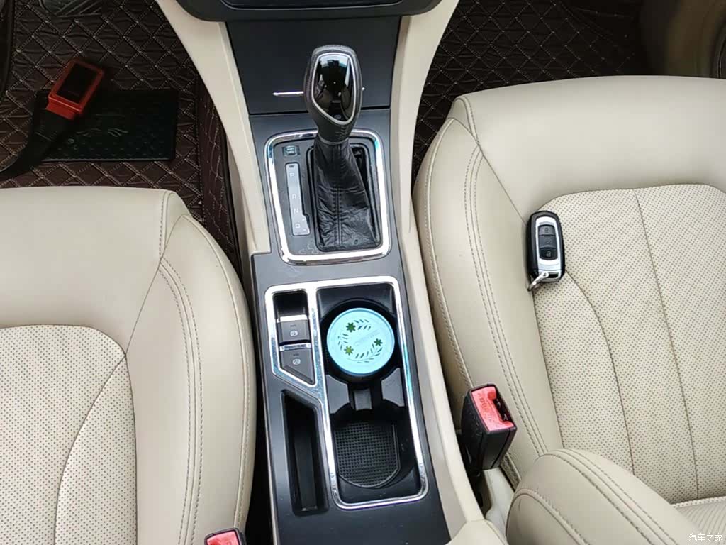 Geely Emgrand, 2017 14