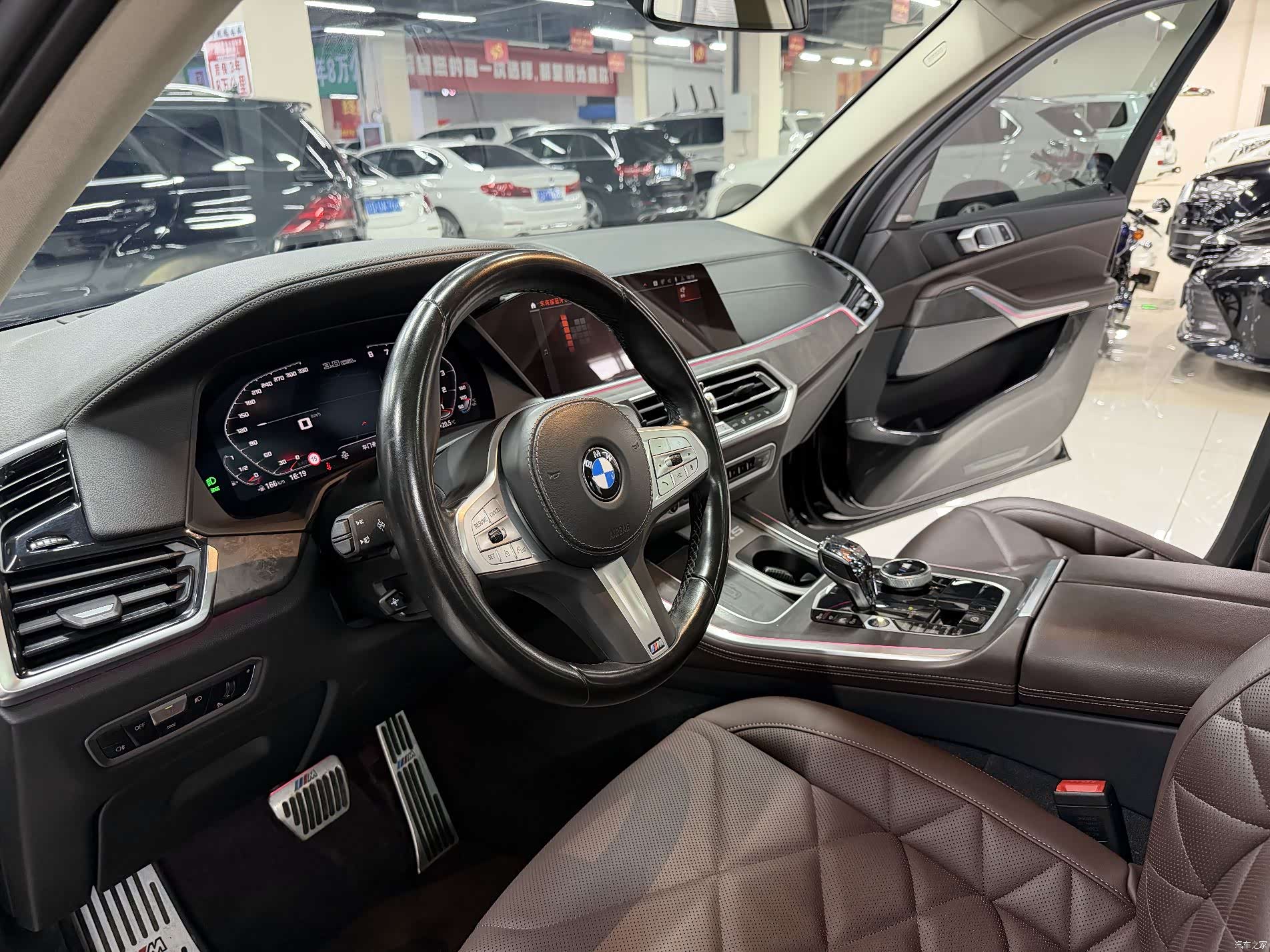BMW X5, 2023 10