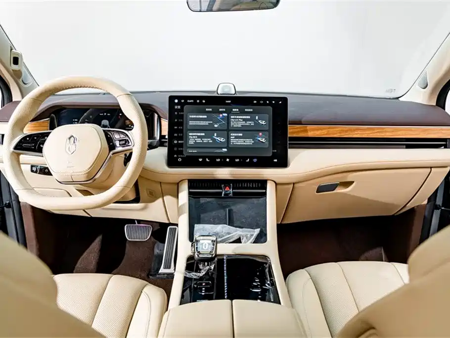 AITO Ask the world M7