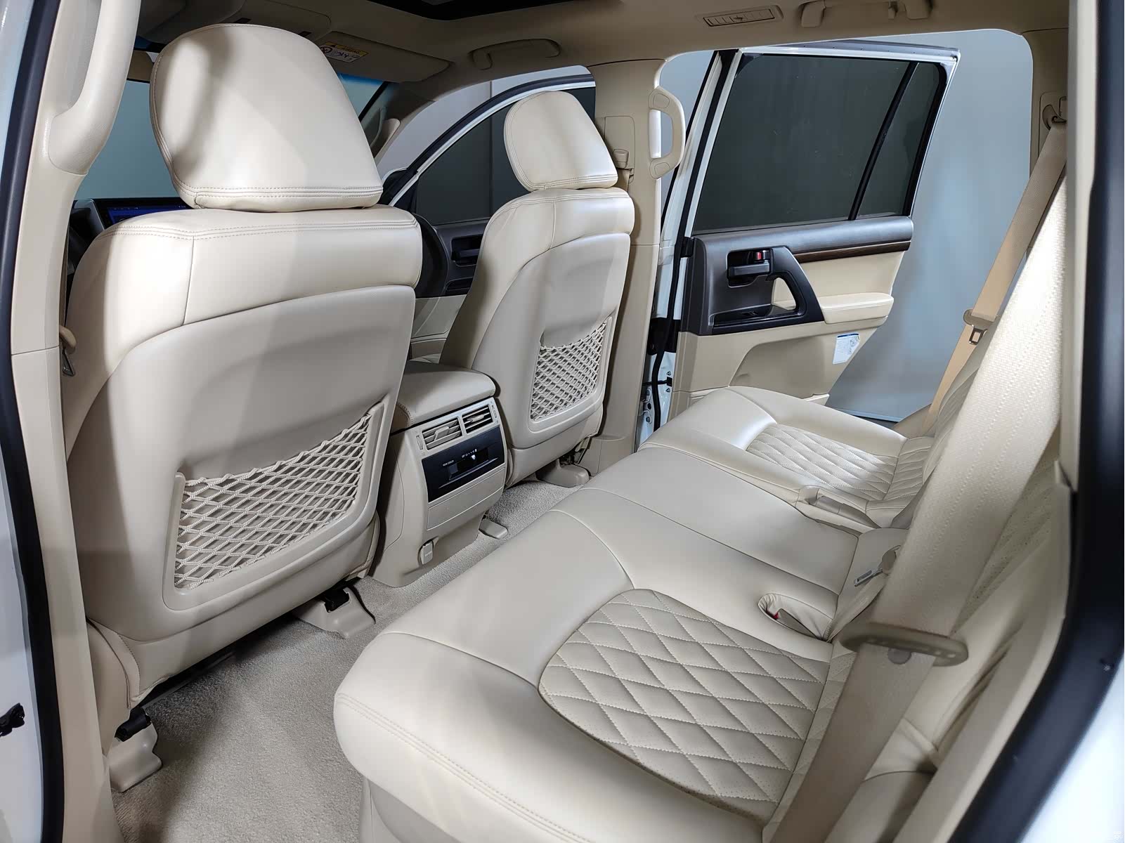Toyota Land Cruiser, 2020 6