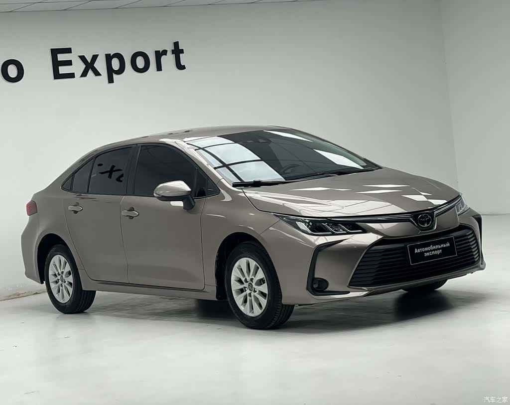 Toyota Corolla, 2023 3