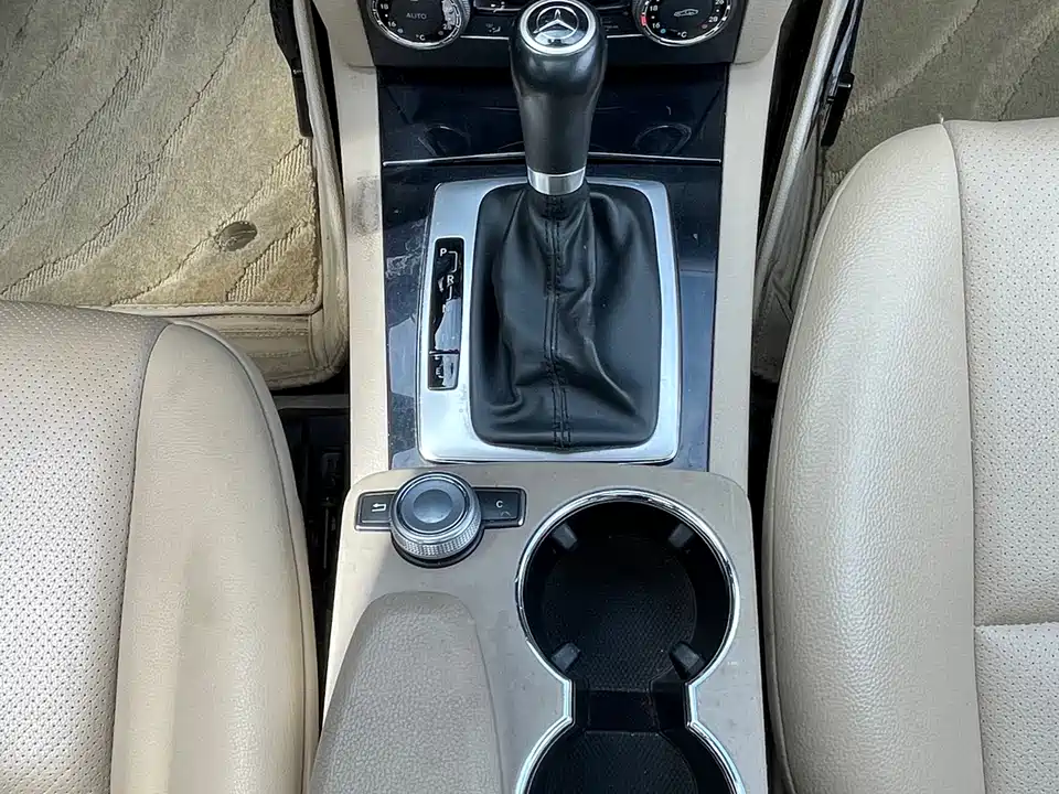 Mercedes-Benz GLK grade