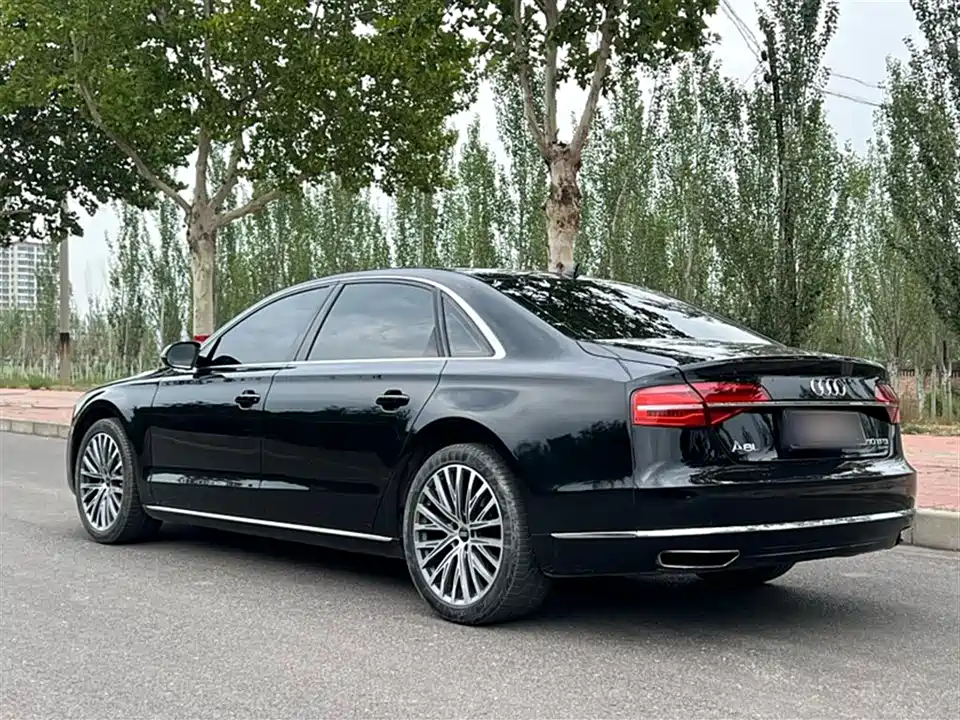 Audi A8