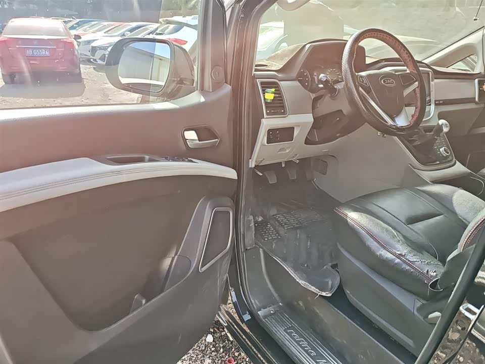JAC Refine Ruifeng M4