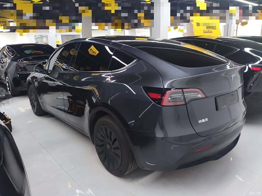 Tesla Model Y, 2024 23
