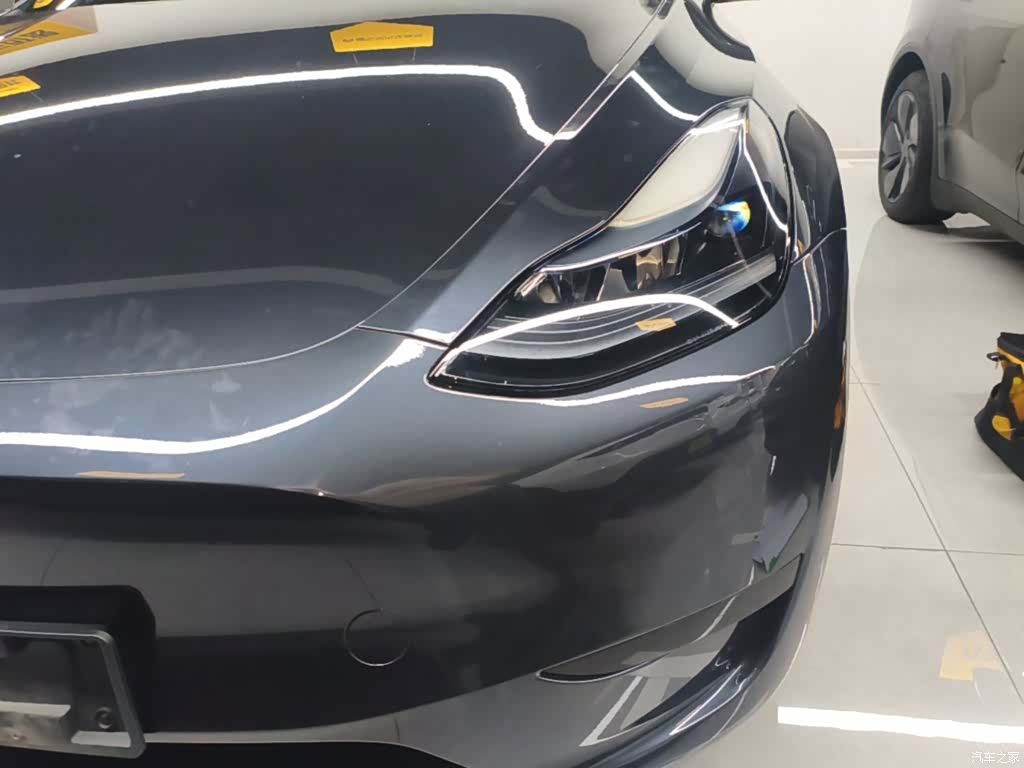 Tesla Model Y, 2024 18