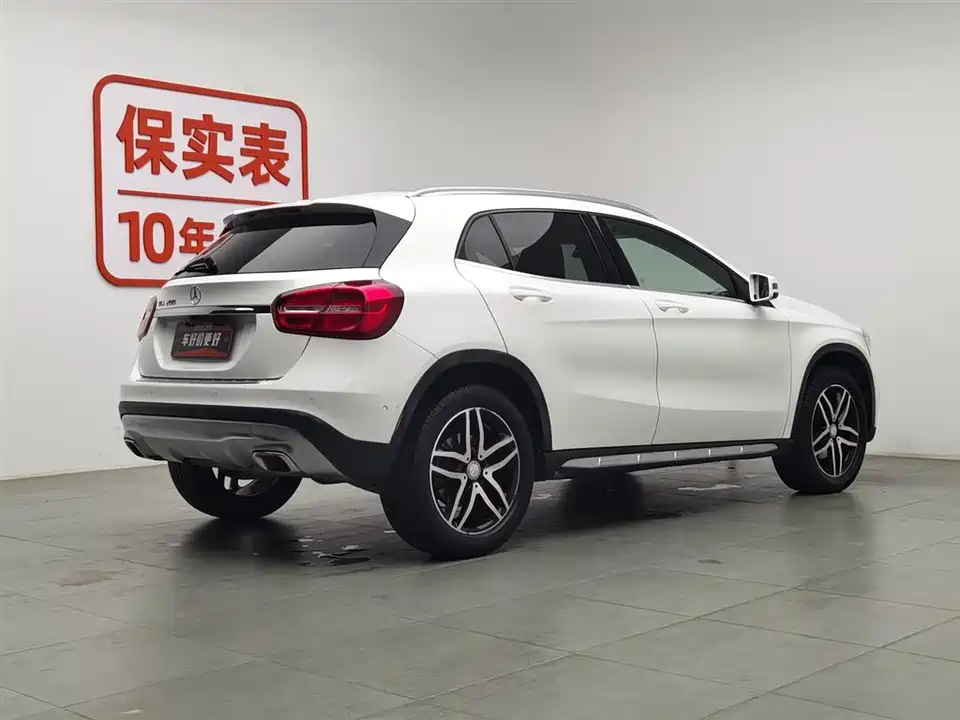 Mercedes-Benz GLA