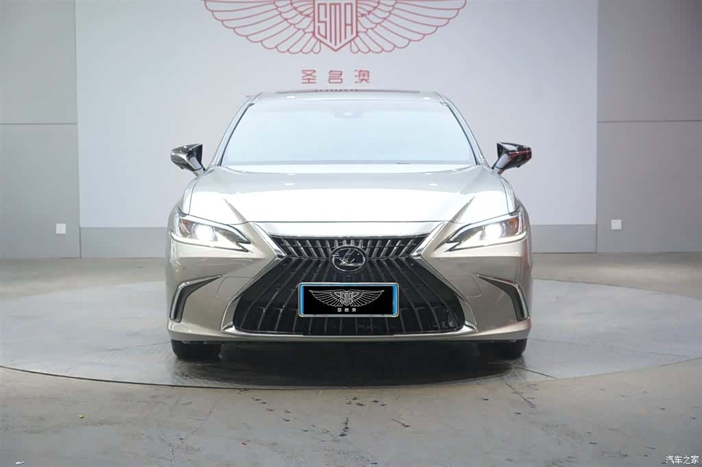 Lexus ES, 2024 2