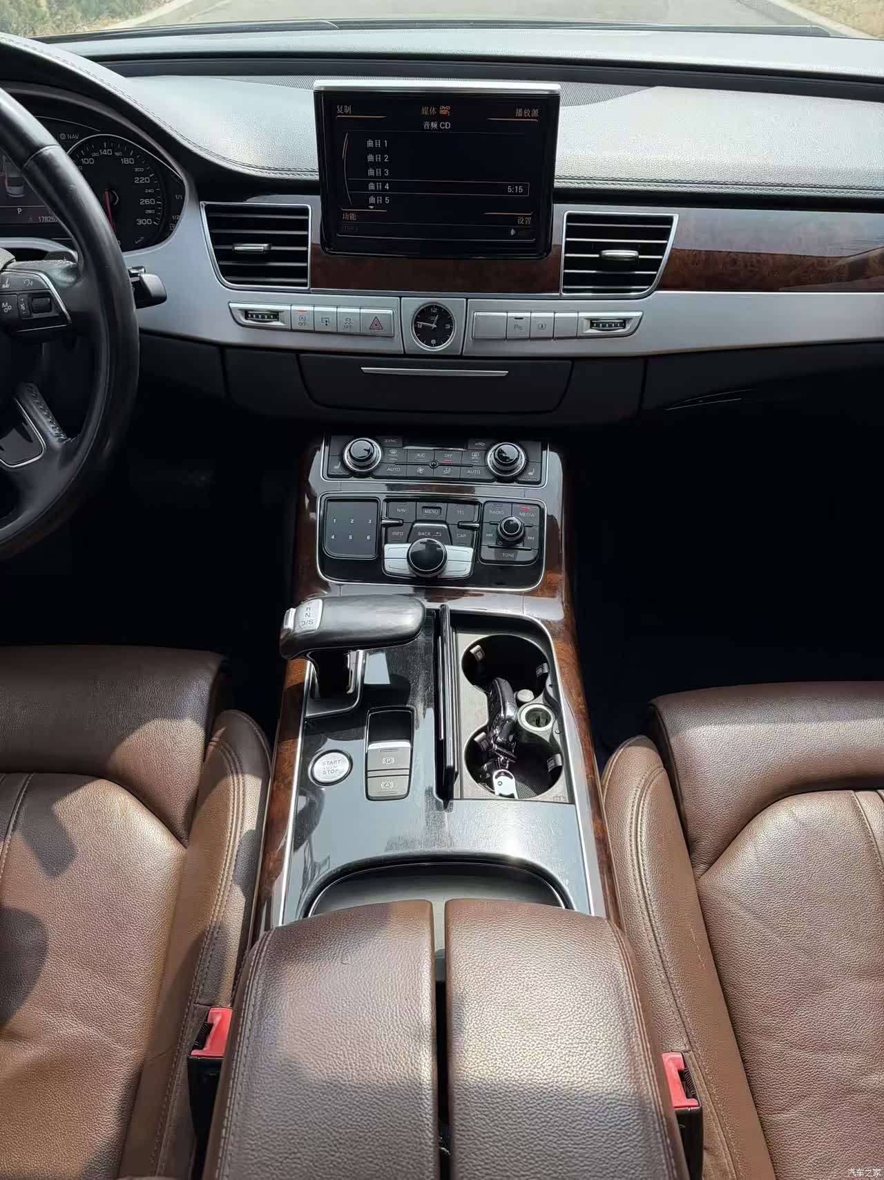 Audi A8L, 2013 8