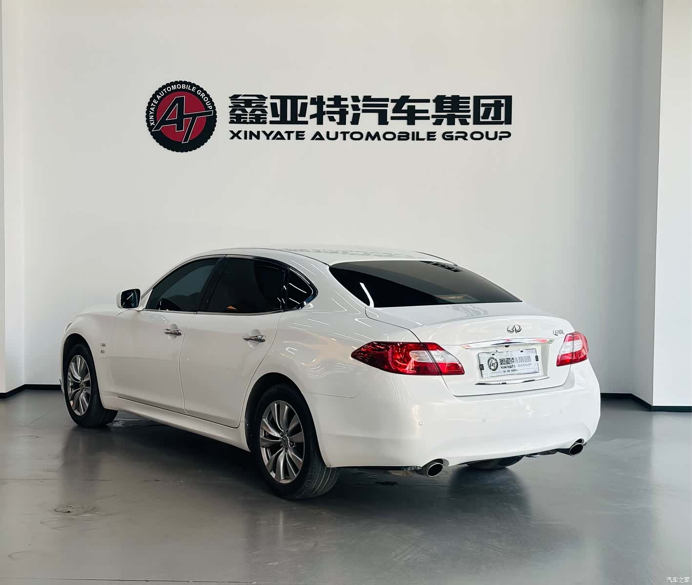 Infiniti Q70, 2015 4