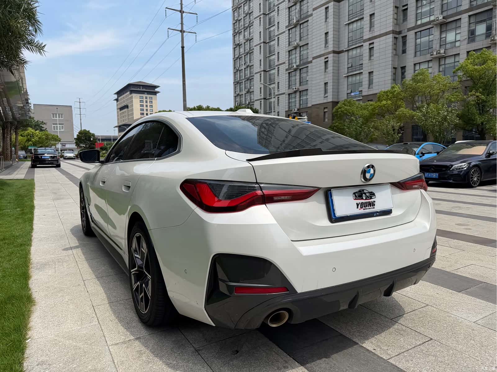BMW 4 Series, 2022 все фото