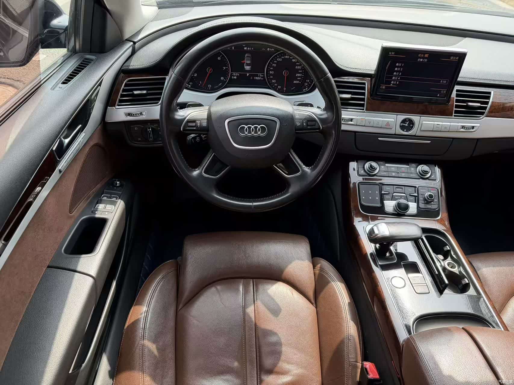 Audi A8L, 2013 7