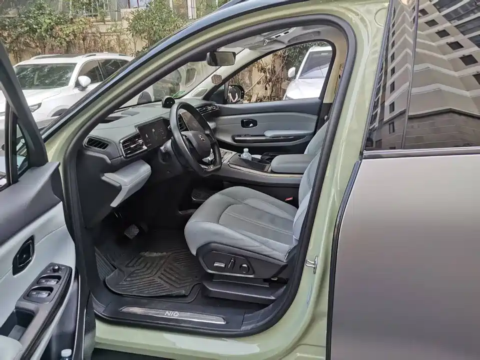NIO ES6
